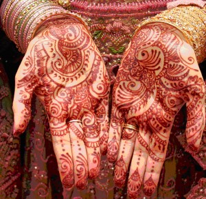 Henna hands