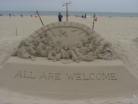 Jesus sand sculpture by Randy Hofman