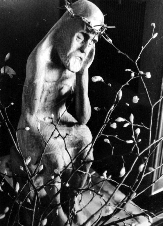 Pensive Christ (Eduardas Jonusas)